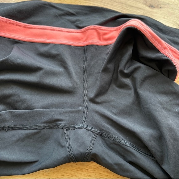 Lululemon Run: Inspire Crop II - Picture 6 of 7